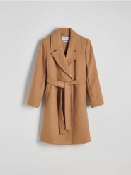 Płaszcz z dodatkiem wełny - beżowy. Brązowe płaszcze Reserved, l, bez wzorów, z tkaniny, bez kaptura. Za 399.99 zł.