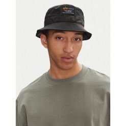 Kapelusz Alpha Industries. Czarne kapelusze Alpha Industries, bez wzorów. Za 99.99 zł.