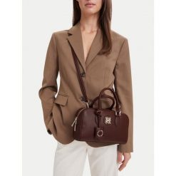Torebka Nine West. Brązowe torebki klasyczne Nine West, bez wzorów, bez dodatków. Za 229.99 zł.