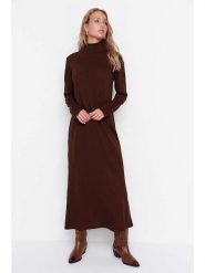 Trendyol Sukienka w kolorze brązowym rozmiar: L. Brązowe sukienki Trendyol, l, bez wzorów, bez kołnierzyka, bez ramiączek, maxi. Za 65.54 zł.