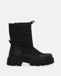 CZARNE ŚNIEGOWCE DAMSKIE TW23W6206706 BLA. Czarne botki Venezia, bez wzorów, ze skóry, bez obcasa, bez zapięcia. Za 269.00 zł.