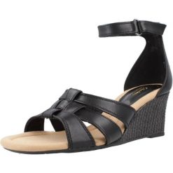 Sandały CLARKS KYARRA JOY Czarny. Czarne sandały Clarks, bez wzorów, ze skóry, bez obcasa, bez zapięcia. Za 195.99 zł.