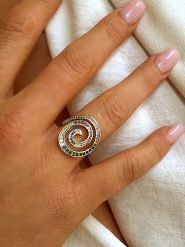 DI GIORGIO Srebrny pierścionek z cyrkoniami rozmiar: 58. Szare pierścionki DI GIORGIO, z cyrkonią, srebrne. Za 204.48 zł.