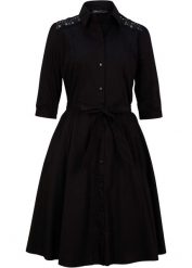 Sukienka koszulowa z koronką i wiązanym paskiem. Czarne sukienki bonprix, bez wzorów, z koronki, eleganckie, bez kołnierzyka, bez ramiączek, koszulowe. Za 199.99 zł.