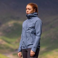 Kurtka przeciwdeszczowa damska Inov-8 Trailshell Jacket. Niebieskie kurtki przeciwdeszczowe Inov-8, s, bez wzorów, bez kaptura, trekkingowe. Za 560.99 zł.