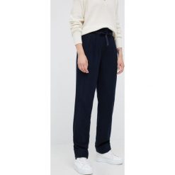 Emporio Armani spodnie wełniane damskie kolor granatowy proste high waist. Niebieskie spodnie materiałowe Emporio Armani, bez wzorów, z materiału, z podwyższonym stanem. W wyprzedaży za 1,169.90 zł.