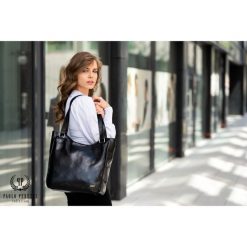Skórzana torebka damska czarna PAOLO PERUZZI GA317. Czarne torebki klasyczne PAOLO PERUZZI, bez wzorów, ze skóry, bez dodatków. Za 499.99 zł.
