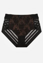 Czarno-Beżowe Majtki Figi z Wysokim Stanem Zdobione Koronką i Siateczką Helieth. Czarne figi Born2be, z aplikacjami, z koronki, z podwyższonym stanem. Za 19.99 zł.