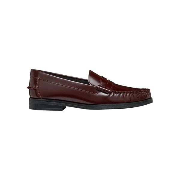 Damskie mokasyny Geox Noemen. Czerwone mokasyny Converse, bez wzorów, z jeansu. Za 510.85 zł.