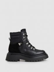 Pepe Jeans FOOTWEAR Skórzane botki "Queen Ice" w kolorze czarnym rozmiar: 37. Czarne botki Pepe Jeans FOOTWEAR, bez wzorów, z jeansu, bez obcasa, bez zapięcia. Za 184.89 zł.