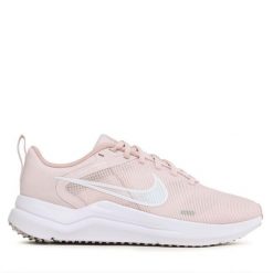 Buty do biegania Nike. Czerwone buty do biegania Nike, bez wzorów, bez zapięcia, do biegania, nike downshifter. Za 259.99 zł.