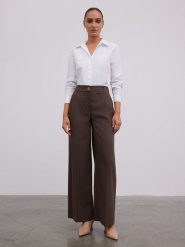 BGN Spodnie w kolorze brązowym rozmiar: 38. Brązowe spodnie materiałowe BGN, bez wzorów, z materiału. Za 170.07 zł.