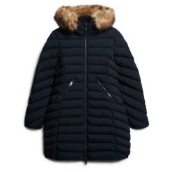 Średnia kurtka damska Superdry Fuji Faux Fur. Niebieskie kurtki Superdry, bez wzorów, z puchu, bez kaptura. W wyprzedaży za 521.60 zł.