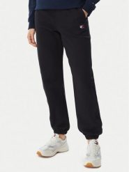 Tommy Jeans Spodnie dresowe DW0DW22780 Czarny Regular Fit. Czarne spodnie dresowe Tommy Jeans, bez wzorów, z bawełny. Za 329.99 zł.