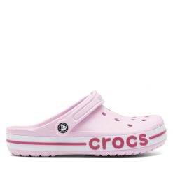 Klapki Crocs. Czerwone klapki Crocs, bez wzorów, bez obcasa, bez zapięcia. Za 229.99 zł.