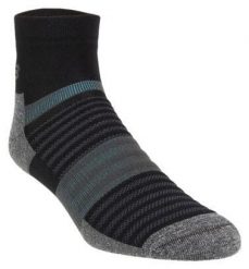 Skarpety biegowe Inov-8 Active Mid Sock. Czarne skarpetki Inov-8, bez wzorów, z materiału. Za 54.99 zł.