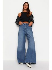 Trendyol Dżinsy - Comfort fit - w kolorze niebieskim rozmiar: 40. Niebieskie jeansy Trendyol, bez wzorów, z bawełny, klasyczne, z podwyższonym stanem. Za 127.95 zł.