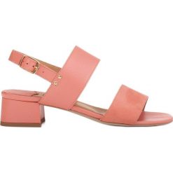 Marco Shoes Sandały Cinta z obcasem powlekanym skórą różowe. Czerwone sandały Marco Shoes, bez wzorów, ze skóry, bez obcasa, bez zapięcia. Za 259.00 zł.