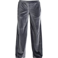 Saint Tropez VELVET Spodnie treningowe grey. Spodnie dresowe marki Saint Tropez. W wyprzedaży za 179.25 zł.