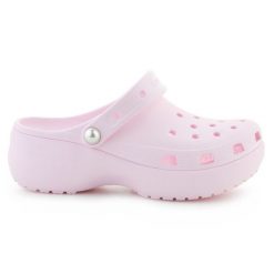 Klapki Crocs Classic Platform Pearl Clog 211231-6ZW różowe. Czerwone klapki bez wzorów, sportowe, bez obcasa, bez zapięcia. Za 367.32 zł.