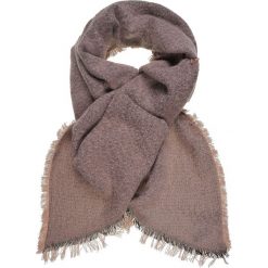 SZALIK DAMSKI. Szaliki i kominy marki TOP SECRET. W wyprzedaży za 24.99 zł.