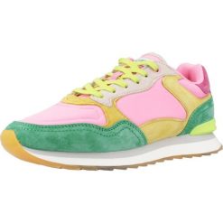 Tenisówki Hoff Model Santa Marta Kolor Rose. Czerwone trampki HOFF, bez wzorów, z materiału, bez zapięcia. Za 559.00 zł.