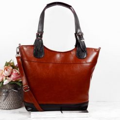 Torebka skórzana damska DAN-A T195B camel czarny. Brązowe torebki klasyczne DAN-A, bez wzorów, ze skóry, biznesowe, bez dodatków. Za 399.99 zł.