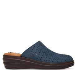 Klapki Go Soft. Brązowe klapki GO SOFT, bez wzorów, bez obcasa, bez zapięcia. Za 119.99 zł.