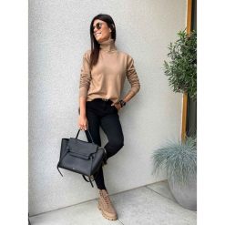 Golf Classic Camel. Brązowe swetry ClothStore, bez wzorów, z elastanu, eleganckie, bez ramiączek. Za 139.00 zł.