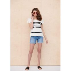Bluzka Damska Czi Czi Plus Size Ekri / Czarny. Czarne bluzki blue shadow, m, bez wzorów, z elastanu, eleganckie, bez kołnierzyka, plus size, bez ramiączek. Za 219.90 zł.