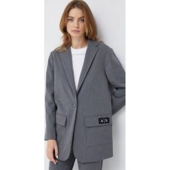 Armani Exchange marynarka kolor szary jednorzędowa melanżowa. Szare marynarki i żakiety Armani Exchange, bez wzorów, klasyczne, bez ramiączek. Za 1,259.90 zł.