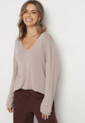 Beżowy Wiskozowy Sweter o Pudełkowym Kroju z Metaliczną Nitką Essmia. Brązowe swetry Born2be, plus size, bez wzorów, z dzianiny, klasyczne, plus size, bez ramiączek. Za 79.99 zł.