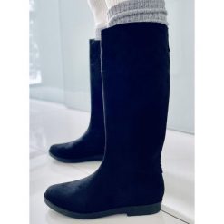 BM Kalosze damskie oficerki Rain Black czarne. Czarne kalosze BM, bez wzorów, z zamszu, bez zapięcia. Za 109.62 zł.