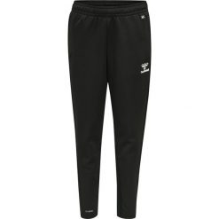 Spodnie dresowe piłkarskie dla dzieci Hummel Core XK Kids Training Poly Pants. Czarne szorty Hummel, bez wzorów, z dresówki, sportowe. Za 101.00 zł.