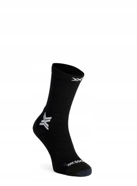 Skarpety X-Socks RUN DISCOVER MERINO CREW B121. Czarne skarpetki X-Socks, bez wzorów, z poliamidu. Za 139.99 zł.