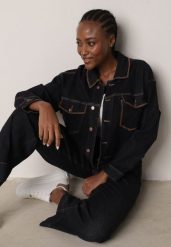 Niebieska Kurtka Jeansowa z Bawełną Zdobiona Kontrastowymi Lamówkami Nedore. Niebieskie kurtki Born2be, na lato, l, z aplikacjami, z bawełny, klasyczne, bez kaptura. Za 139.99 zł.