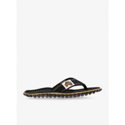 Japonki Gumbies Islander Canvas Flip-Flop. Czarne japonki Gumbies, bez wzorów. Za 125.99 zł.