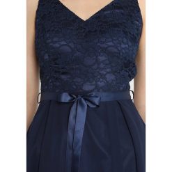 Swing Sukienka koktajlowa marine. Sukienki marki Swing. Za 589.00 zł.