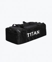 Torba sportowa dla bramkarzy. Czarne torby sportowe T1TAN, bez wzorów, na ramię. Za 379.99 zł.