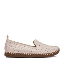 Półbuty Rieker. Czerwone półbuty wsuwane Rieker, bez wzorów, bez obcasa, na płaskiej podeszwie. Za 299.99 zł.