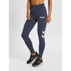 Damskie wysokie legginsy Hummel Legacy. Niebieskie legginsy Hummel, bez wzorów, z bawełny, klasyczne. Za 106.15 zł.