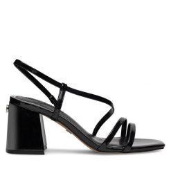 Sandały Nine West. Czarne sandały Nine West, bez wzorów, bez obcasa, na słupku, bez zapięcia. Za 199.99 zł.