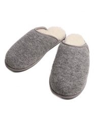 Kaiser Naturfellprodukte H&L Wełniane klapki "Cosy Filz" w kolorze szarym rozmiar: 36/37. Szare klapki Kaiser Naturfellprodukte H&L, bez wzorów, z wełny, bez obcasa, bez zapięcia. Za 174.43 zł.