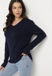 Granatowy Sweter o Prostym Kroju z Dekoltem w Serek Sinoriel. Niebieskie swetry Born2be, s, z aplikacjami, z jeansu, bez ramiączek. W wyprzedaży za 42.49 zł.
