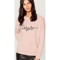 Bluza z haftem - Różowy. Bluzy marki Mohito. Za 79.99 zł.