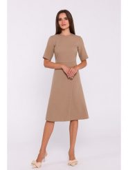 Stylove Sukienka w kolorze beżowym rozmiar: M. Brązowe sukienki Stylove, m, bez wzorów, bez kołnierzyka, bez ramiączek, midi. Za 255.95 zł.