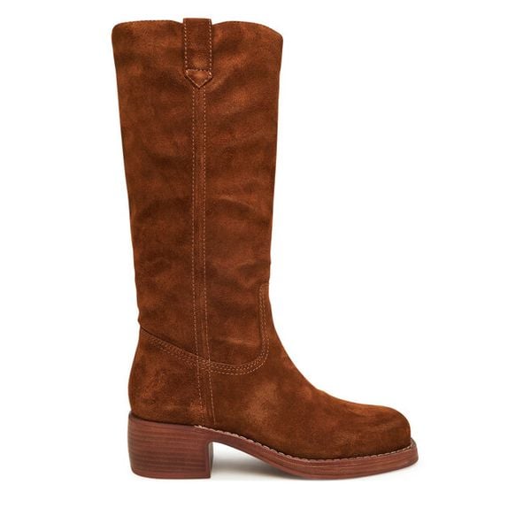 Kozaki Nokwol. Brązowe kozaki Nokwol, bez wzorów, bez obcasa, na płaskiej podeszwie, bez zapięcia. Za 879.99 zł.