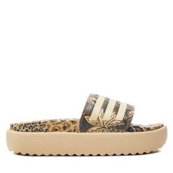 Klapki adidas. Brązowe klapki adidas, bez wzorów, bez obcasa, bez zapięcia. Za 239.99 zł.