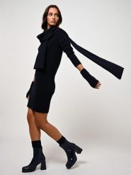 AUTHENTIC CASHMERE Kaszmirowy szal "Vaymont" w kolorze granatowym - 200 x 30 cm rozmiar: onesize. Czarne szaliki i kominy AUTHENTIC CASHMERE, bez wzorów, z kaszmiru. Za 252.99 zł.