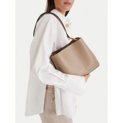 Torebka GINO ROSSI. Brązowe torebki klasyczne Gino Rossi, bez wzorów, klasyczne, bez dodatków. Za 279.99 zł.